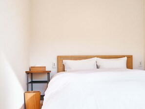 3 室のベッドルーム、デスク、アイロン / アイロン台、WiFi (無料)