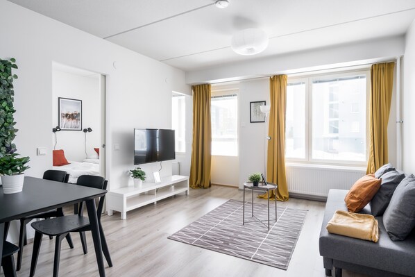 Standard-Apartment, 1 Schlafzimmer, Balkon | Wohnbereich