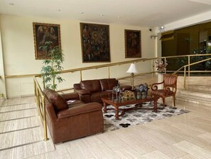 Interior - w* | Minimalist 1BR w/AC in Miraflores (Miraflores)