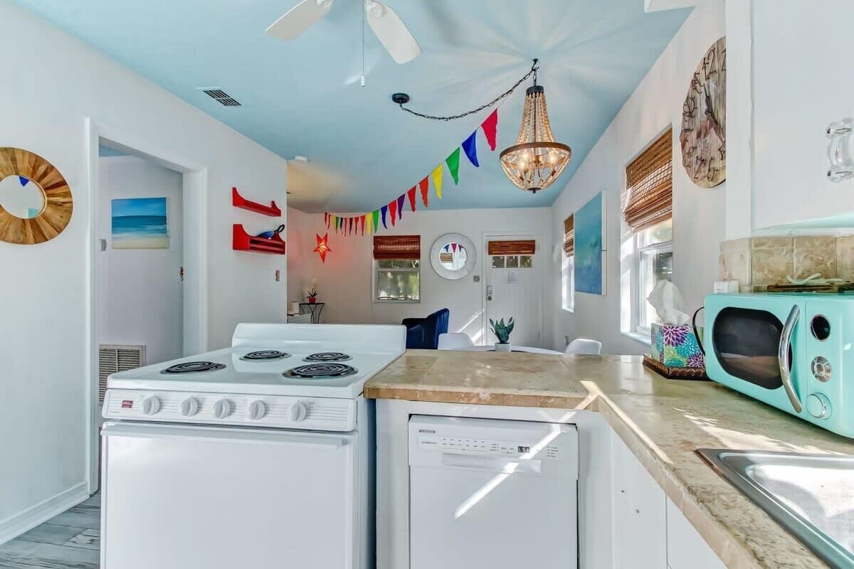 Photo 13 of Hot Tub! Free Parking, Retro Cottage, Games