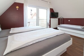 2 bedrooms, free WiFi