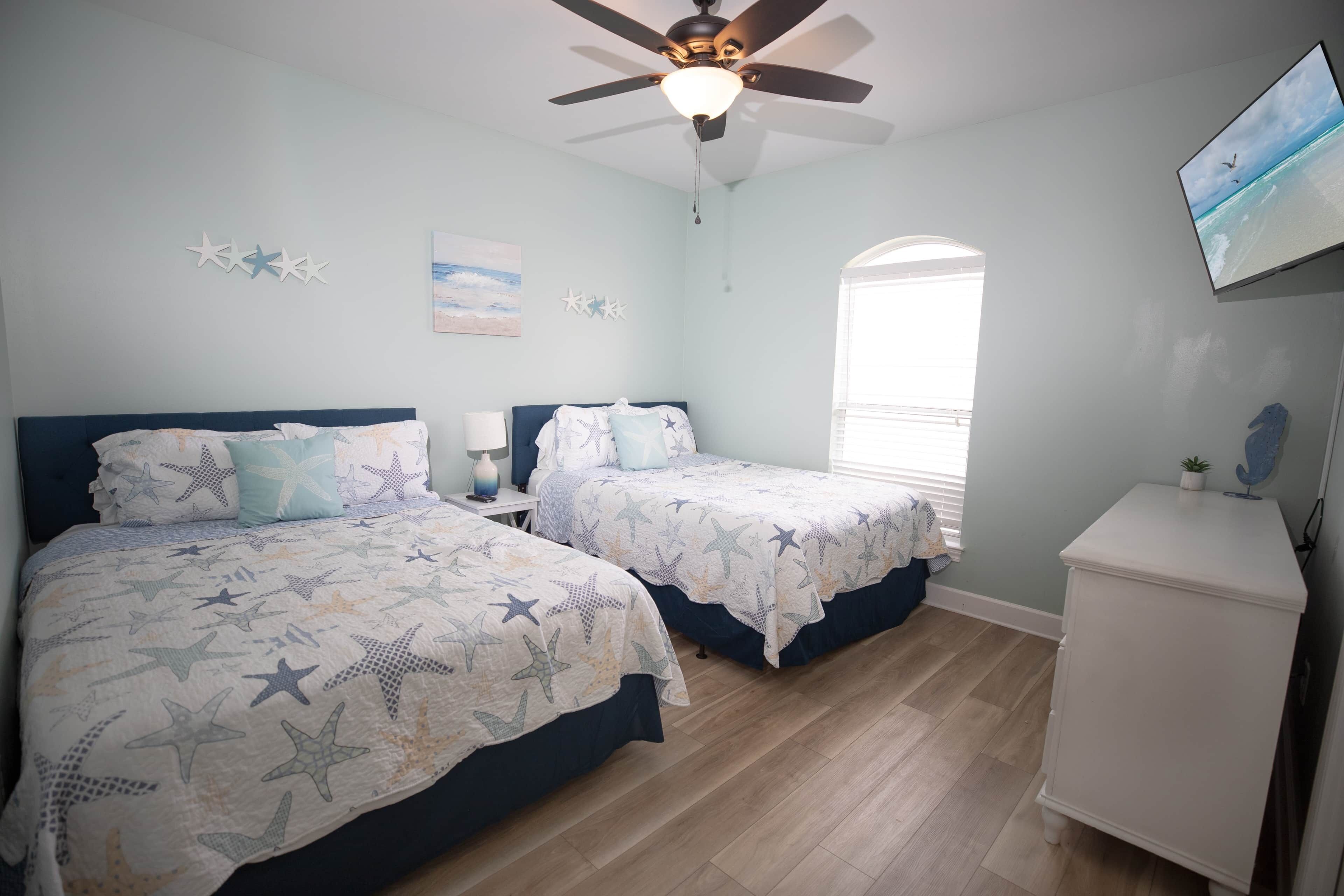 4 habitaciones, escritorio, tabla de planchar con plancha y wifi gratis 