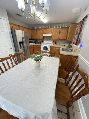 تناول الطعام