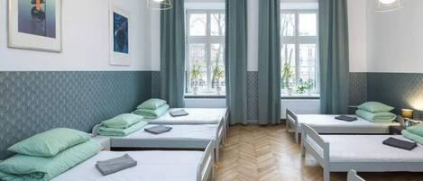 2 bedrooms, free WiFi