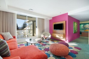 Fernseher, Tischfußball