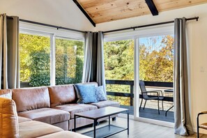 Smart TV - NEW & Modern townhouse, Pool, Camelback Ski Area (Tannersville)