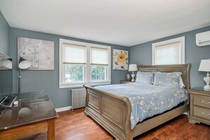 2 chambres, fer et planche à repasser, Wi-Fi gratuit, draps fournis