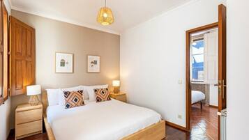 1 bedroom, iron/ironing board, travel crib, internet