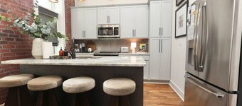 ⁂ Lux Condo in Downtown Area ⁂