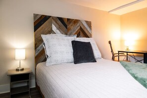 1 chambre, bureau, fer et planche à repasser, Wi-Fi