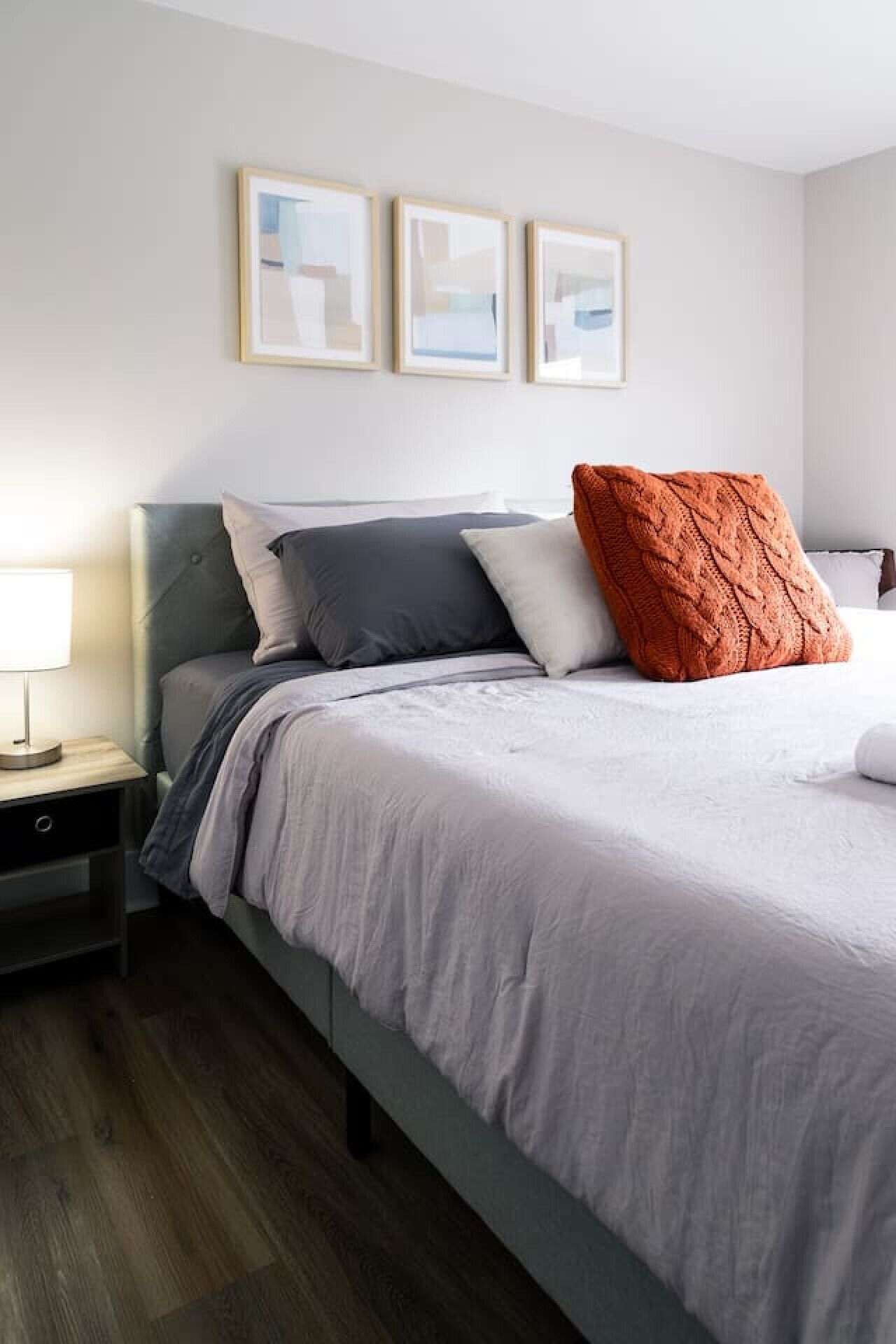 1 soverom, skrivebord, strykejern/-brett og wi-fi