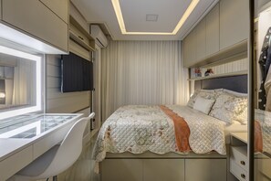 2 bedrooms, desk, iron/ironing board, free WiFi