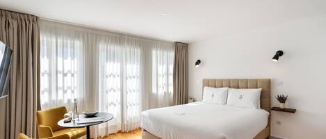 1 bedroom, iron/ironing board, Internet, bed sheets
