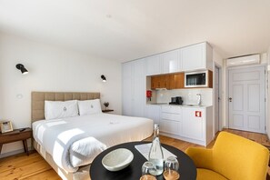 1 bedroom, iron/ironing board, Internet, bed sheets