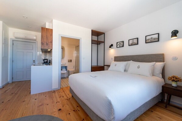 1 bedroom, iron/ironing board, Internet, bed sheets