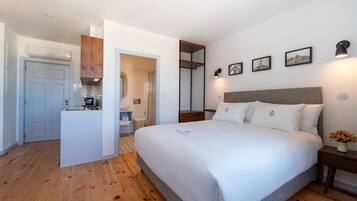 1 bedroom, iron/ironing board, Internet, bed sheets