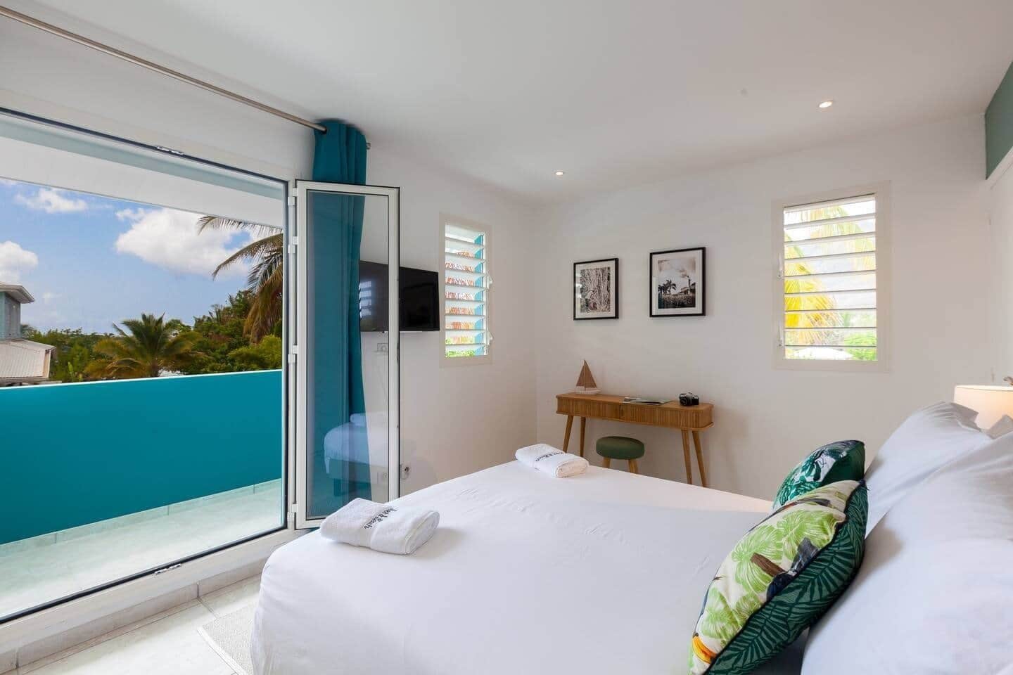 3 bedrooms, iron/ironing board, free WiFi, bed sheets