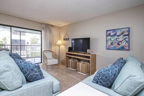 Condo (Mariner Pointe 323) | Exterior