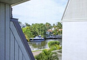 Condo (Mariner Pointe 323) | Exterior