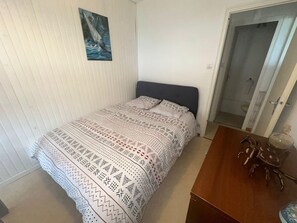 1 bedroom, bed sheets - L'Albatros - 50m plage - Parking (Saint-Hilaire-de-Riez)
