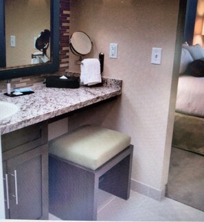 1 camera, ferro/asse da stiro, Wi-Fi