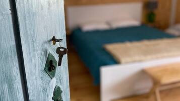 2 bedrooms, desk, free WiFi