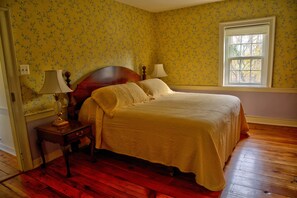 4 bedrooms, WiFi, bed sheets