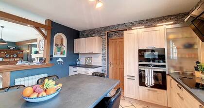 Modern House with lots of character, and lovely sunny garden with country views.