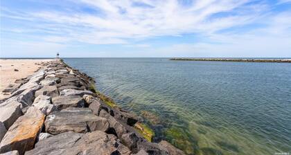 Walk to Breakwater Beach in Heart of Wine Country