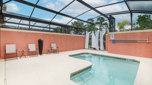 Beheizter Pool