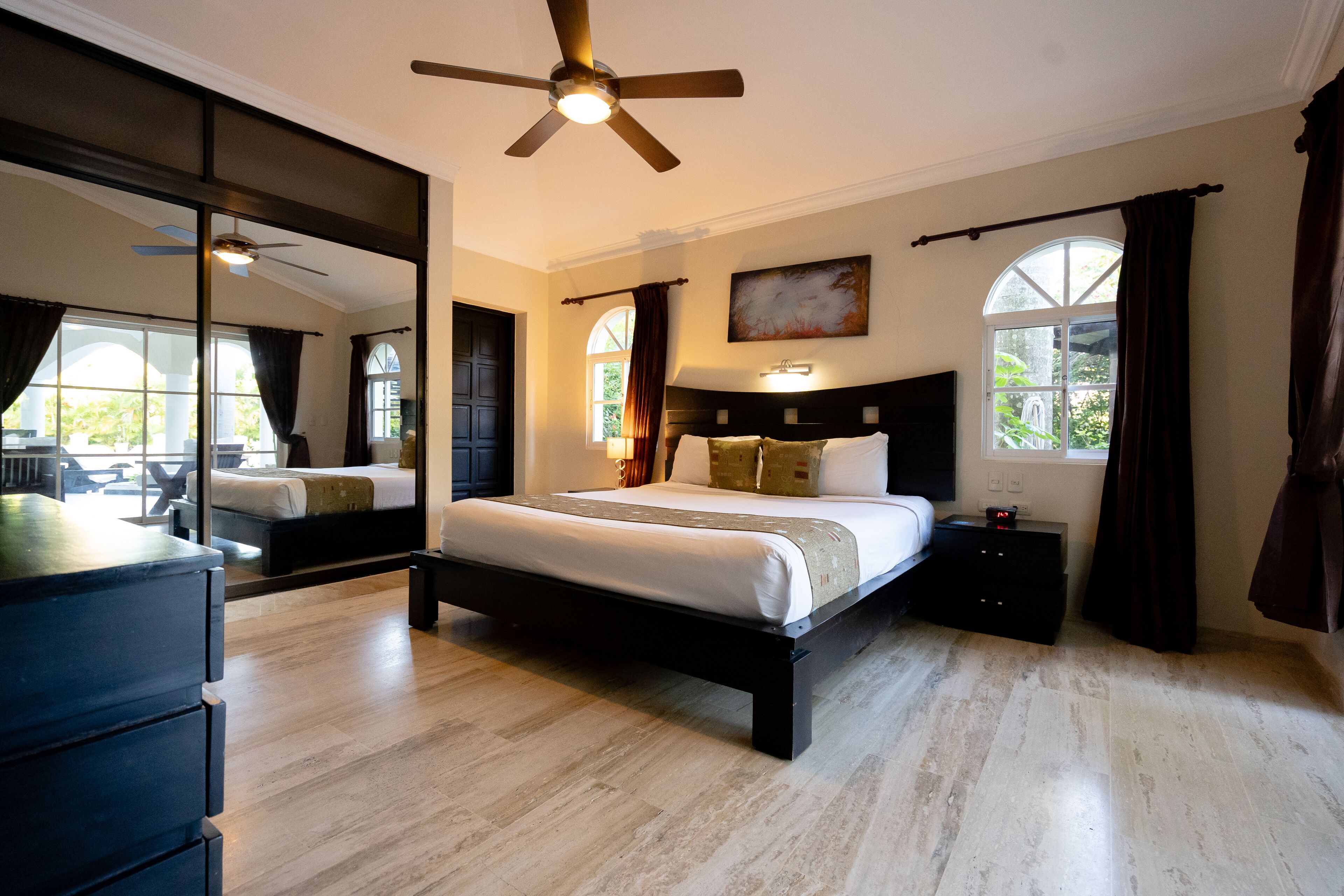 4 bedrooms, WiFi, bed sheets