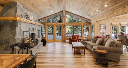 Deerpath Hideaway - Roomy Northstar Home with Private Hot Tub, Pool Table, and Amenity Access