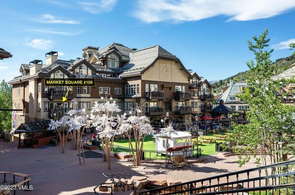 Exterior - CRBC - Heart of BC Village, AC, Ski in/out, 2 Master Suites, Walk to Everything (Beaver Creek)