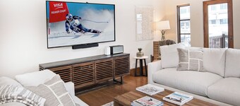 Charlie Rentz: Ski-In/Out in Heart of Beaver Creek, Ice Rink Views, Walk Everywhere