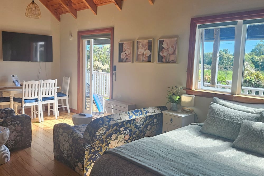 The Blackhouse Cottage