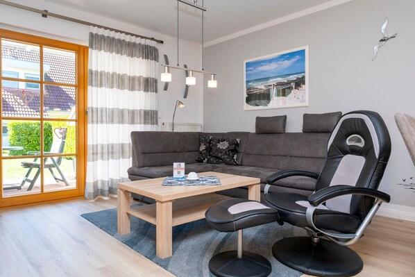 Unclassified image, 1 of 38, button