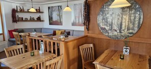 Dining - Terraced house Seehund in the Freesenbruch vacation park: comfort for families in Zingst - (Zingst)
