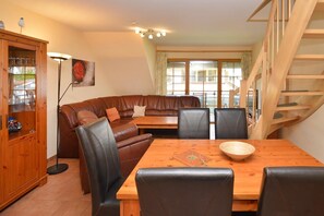 Interior - Comfortable vacation apartment in a vacation park with balcony and pool in Zingst - (Zingst)
