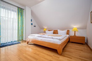 3 Schlafzimmer, Zimmersafe, Bügeleisen/Bügelbrett, WLAN