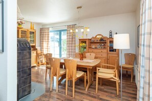 Dining - Beautiful semi-detached house in a quiet location in the vacation park! - Freesenbruch Holiday Park (Zingst)
