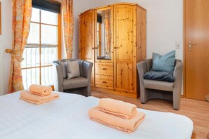 2 Schlafzimmer, Bügeleisen/Bügelbrett, WLAN