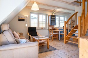 TV, DVD player, stereo - Grode Stuw - Beautiful apartment close to the center for 2 persons! (Zingst)