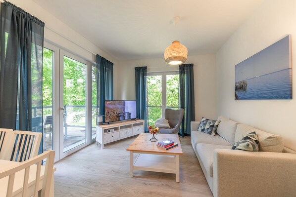 Imagen sin descripción, 1 de 223, botón