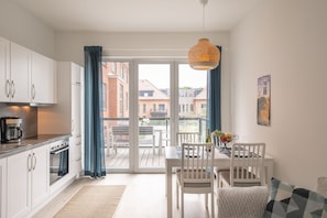 Kühlschrank, Ofen, Herdplatte, Geschirrspüler