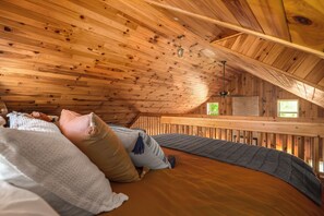 2 camere, una scrivania, ferro/asse da stiro, Wi-Fi gratuito