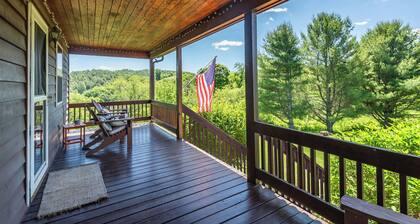 Pet Friendly NC Cabin with Beautiful Views and Hot Tub near West Jefferson.