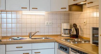 Behagliche Ferienwohnung an der Nordsee mit Balkon und inklusive Parkplatz - Hus