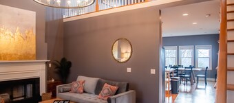 Mountain-View Retreat • 6BR • Game Room & Fire Pit • Close to wineries and hikes