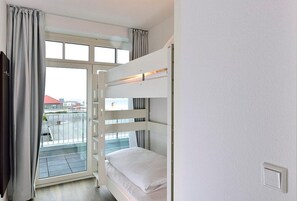 2 bedrooms, WiFi, bed sheets