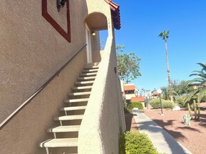 Exterior detail - Stylish remodeled 2bed &2bath by the Vegas Strip!  (Las Vegas)